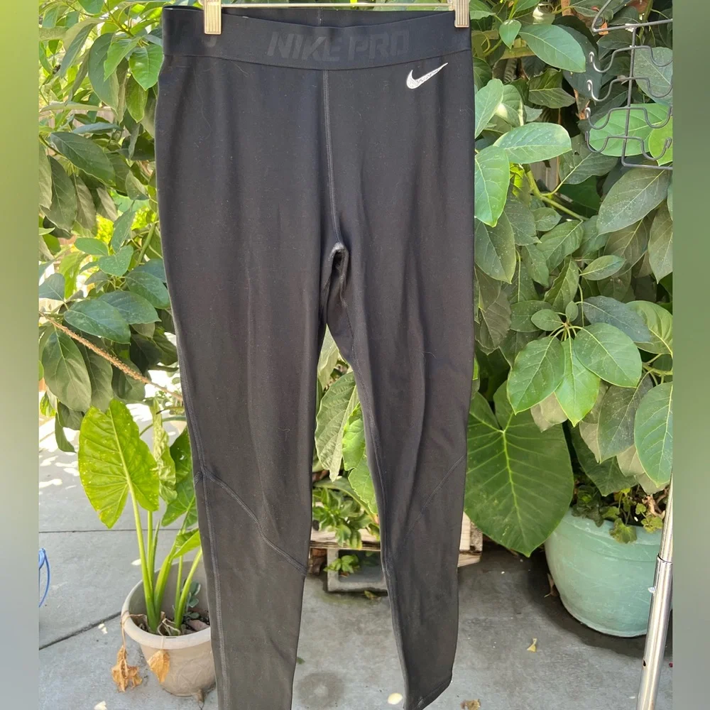 Nike pro black leggings - Picture 1 of 3